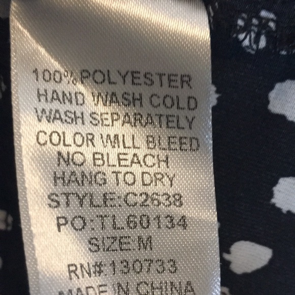 UMGEE Cross-Over Front w/Snap Dolmen Sleeve w/Feminine Ruffle HiLo Hem Oversized - Picture 16 of 16